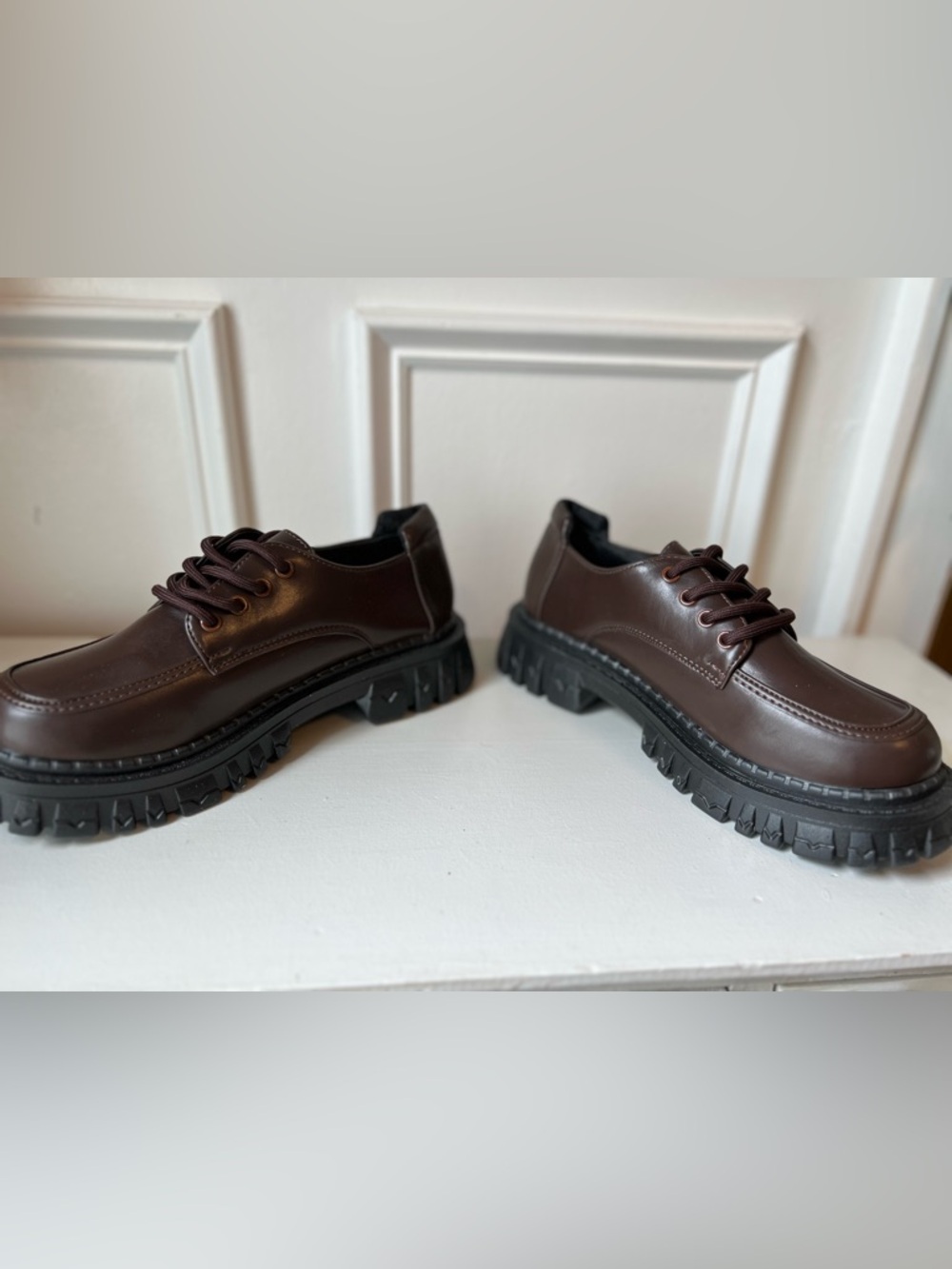 New-Never Worn Brown May Jane’s - Picture 4 of 7